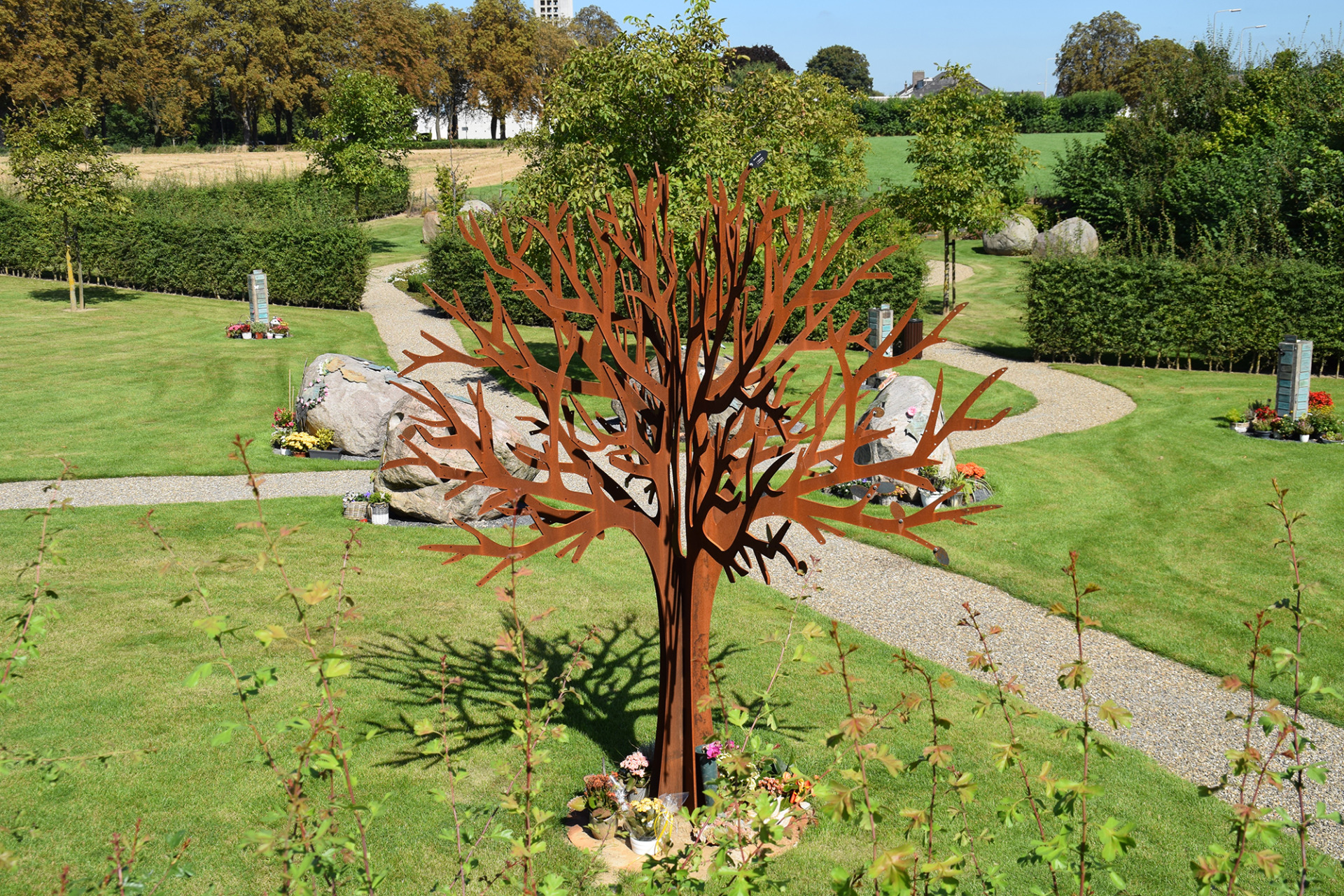 Gedenkboom bij crematorium Eijsden 1